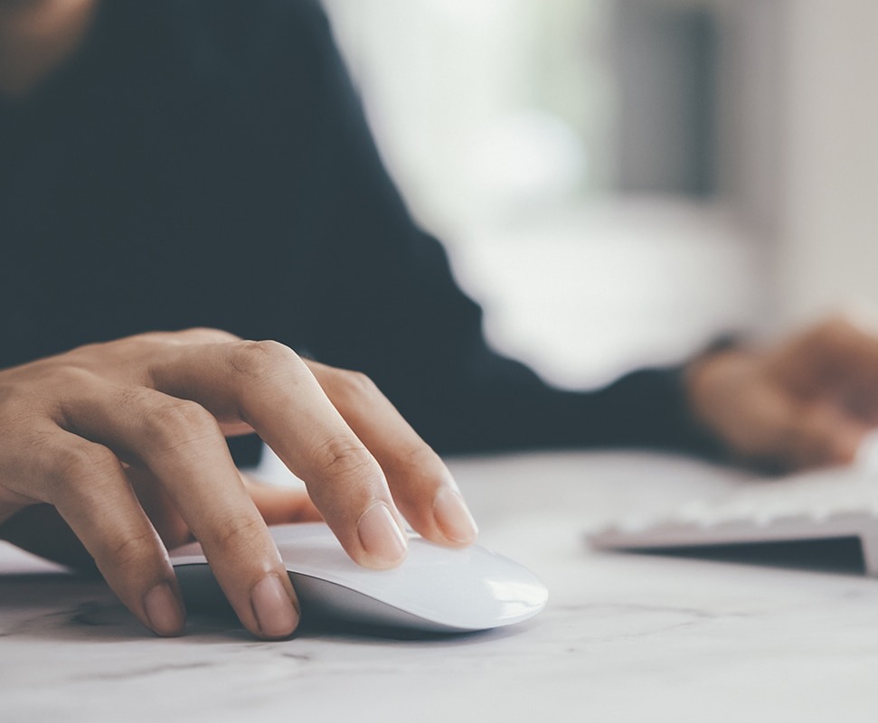 a person using mouse